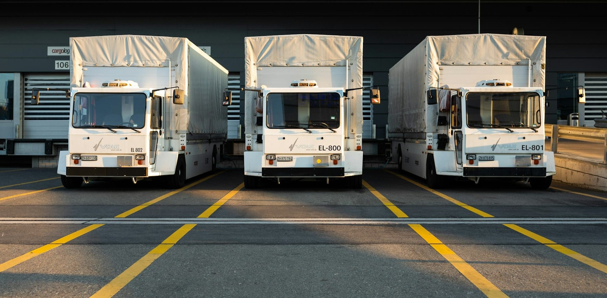 white and brown rv trailer